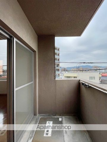西鉄天神大牟田線 大橋駅 徒歩4分 8階建 築26年の内装写真