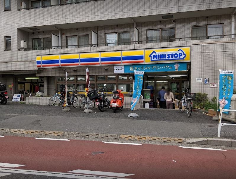ＪＲ中央線 中野駅 徒歩10分 3階建 築44年の周辺写真