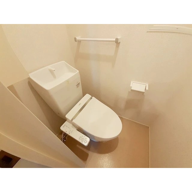 トイレ　温水洗浄暖房便座