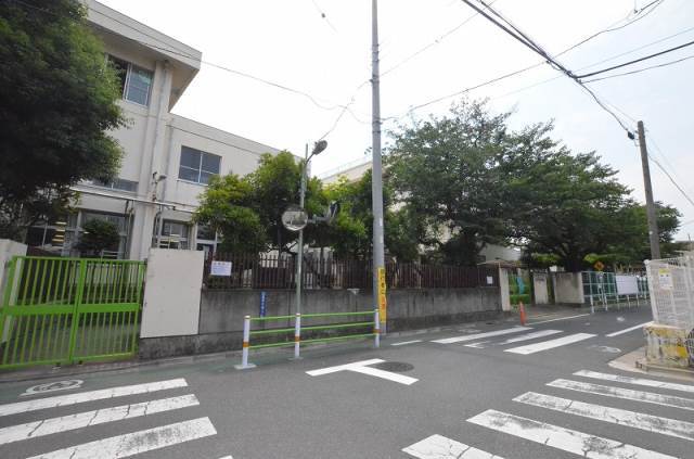 小学校　北糀谷小学校（小学校）まで531m