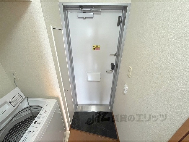 レオパレス隆の玄関写真