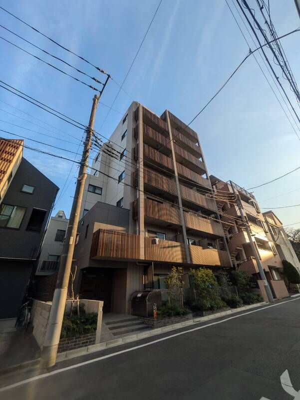 建物外観　落ち着いた雰囲気です。