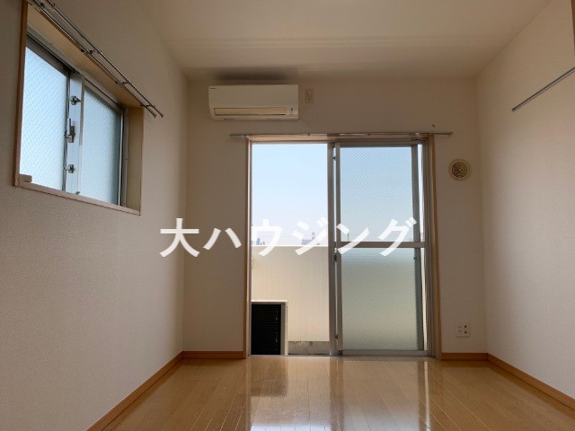 ジュエル雪谷大塚の居間写真