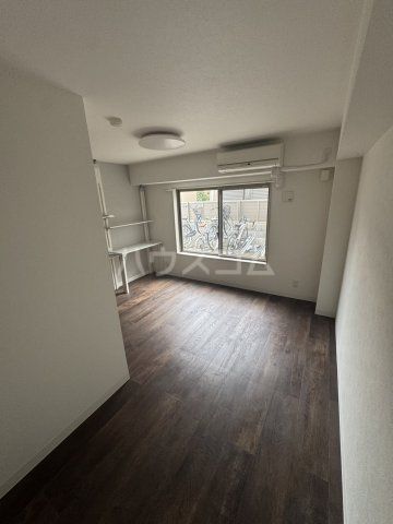 ヨウコースクウェア蕨の居間写真