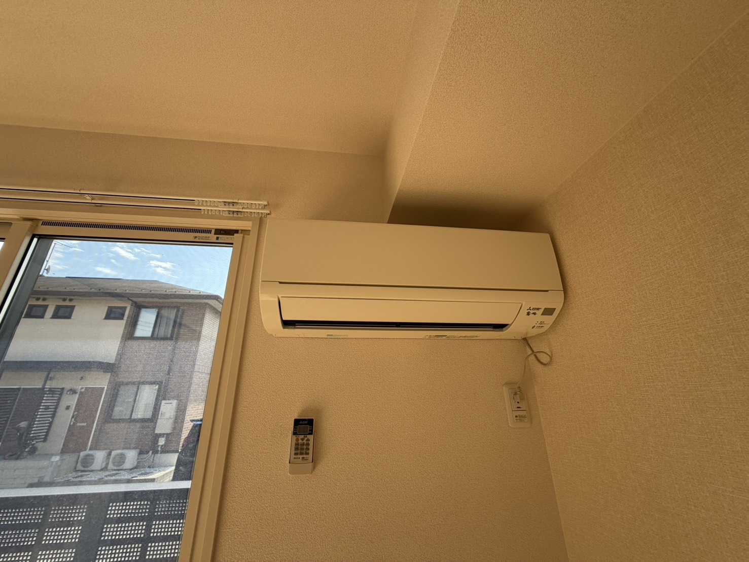その他　エアコン付きです☆
