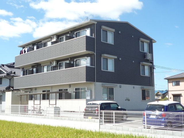 建物外観　外観は落ち着いています