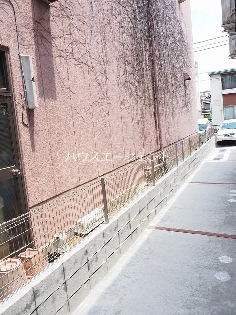 眺望　1階からの眺望です。※別フロア参考画像
