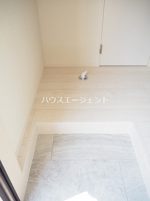 玄関　玄関もピカピカです。※参考画像