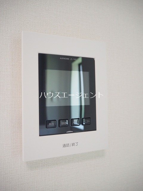 セキュリティ　モニター付きインターホンで安心です。※参考画像