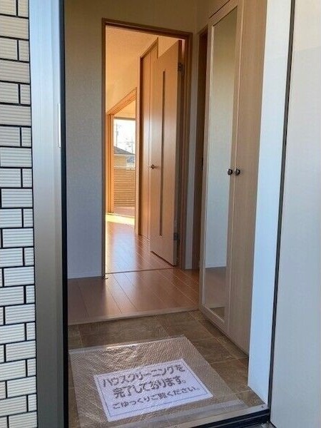 玄関　図面と現状に相違がある場合には現状を優先