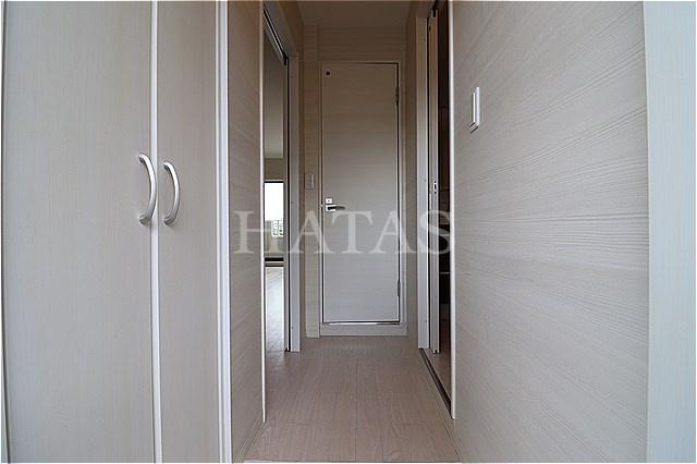 玄関　同物件別部屋です