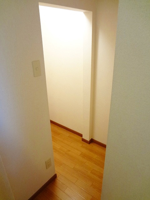 その他　階段下収納
