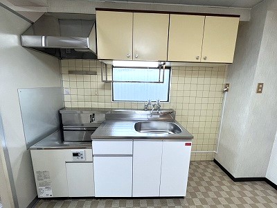 キッチン　ガスキッチン（２口コンロ持込型）