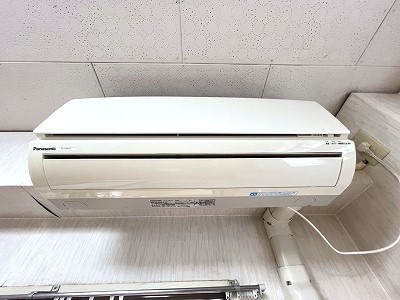 その他　エアコン付き