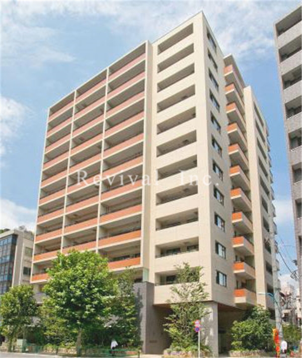 建物外観　重厚感ある外観も分譲ならでは