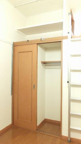 収納　クローゼット