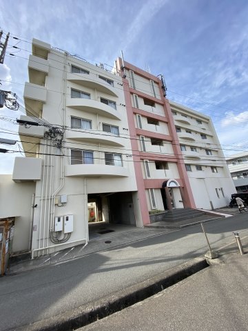 和歌山市狐島のマンションの建物外観