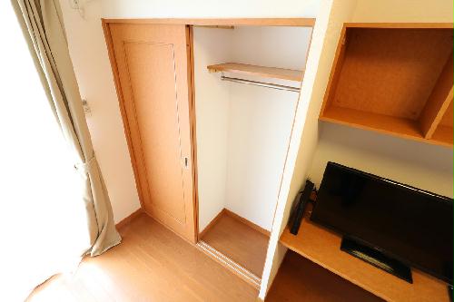 収納　大型クローゼットにより収納も安心