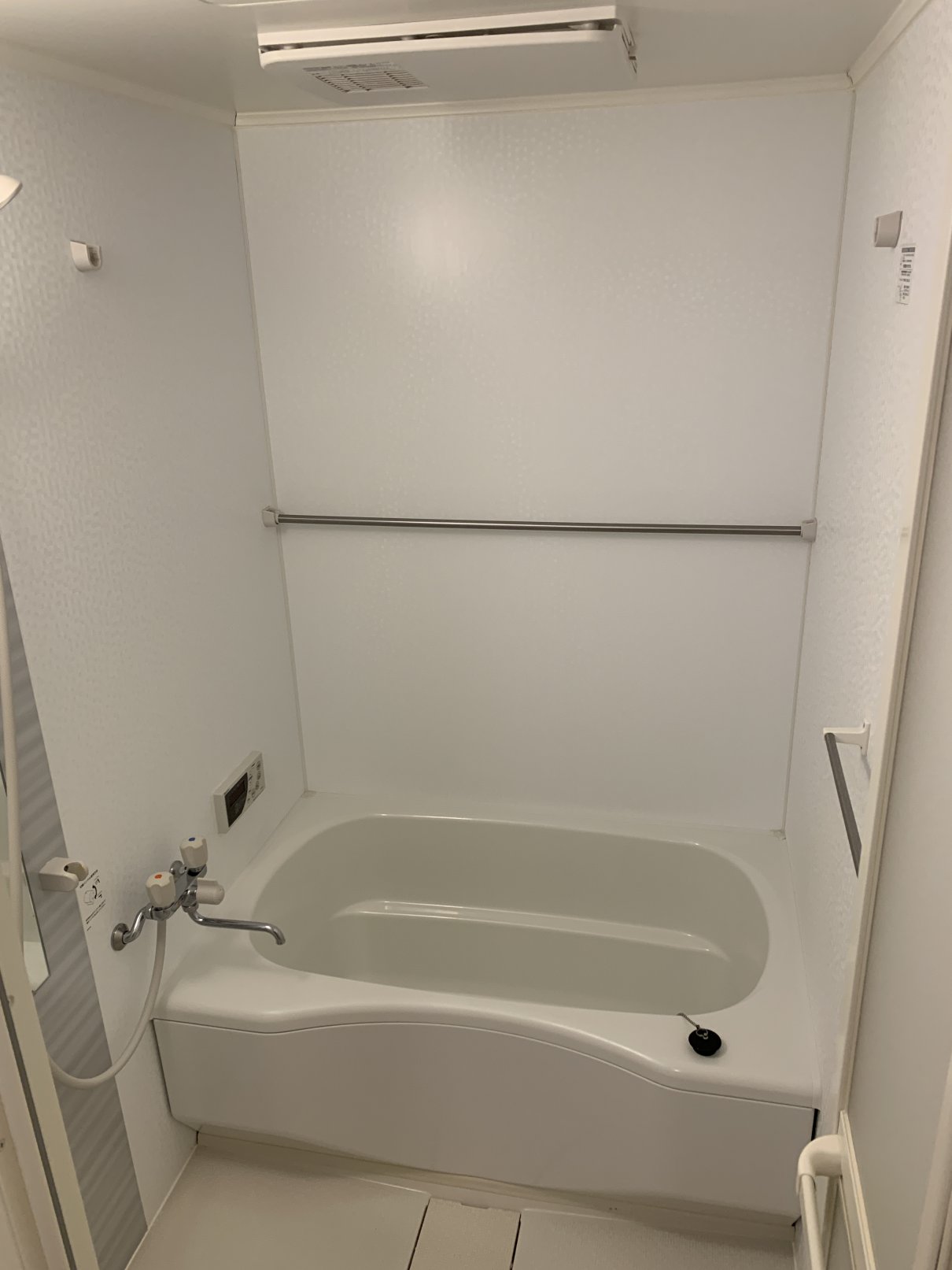 バス・シャワールーム　追焚き付お風呂　シャワー・浴室換気乾燥機付
