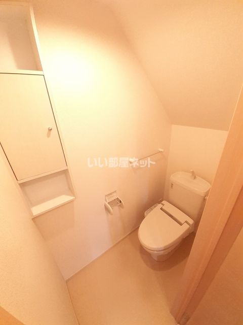 【西条市新田のアパートのトイレ】