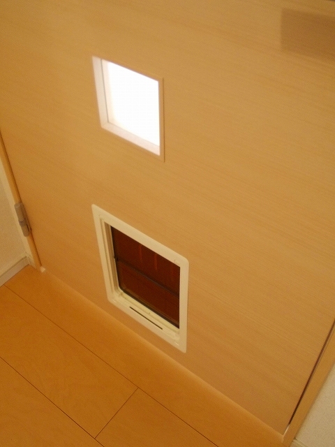 その他　ペット用出入口