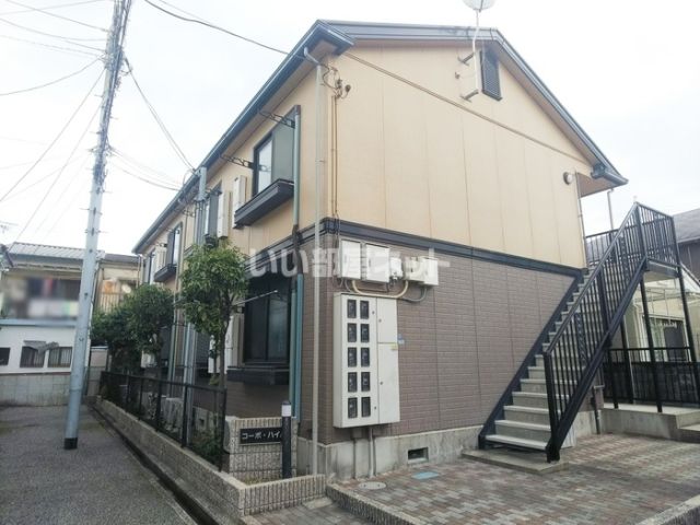 兵庫県川西市中央町（アパート）の賃貸物件の外観