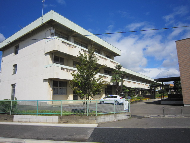 【レオパレスハピネスの小学校】