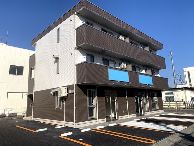 ステラート住居の建物外観