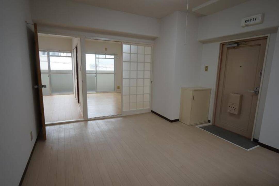 居室・リビング　リビング