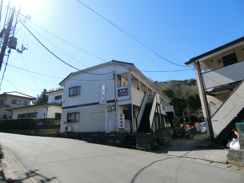 ファミュ―鳥越IIの建物外観