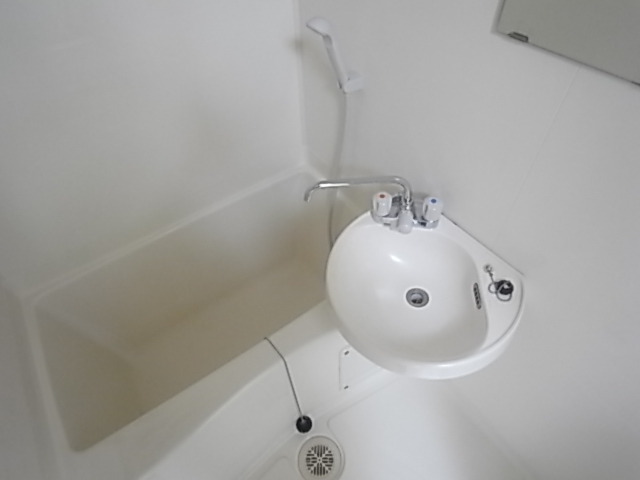 バス・シャワールーム　バスルーム