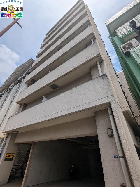 長崎市岩川町のマンションの建物外観