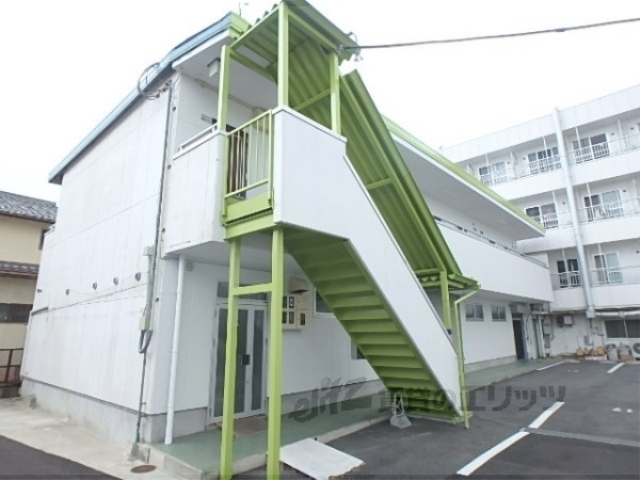 ハイツ玉川６の建物外観