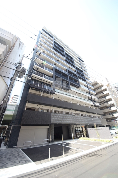 【大阪市中央区材木町のマンションの建物外観】