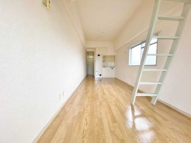 居室・リビング　★洋室9帖★