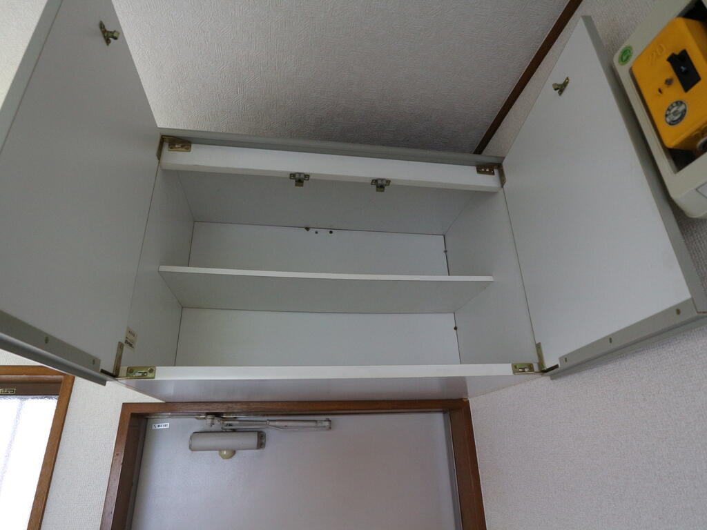 収納　玄関上収納