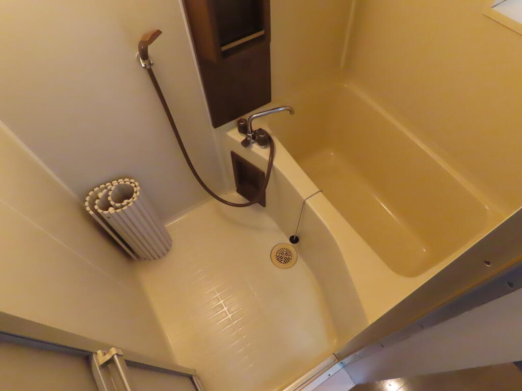 バス・シャワールーム　別号室の写真になります