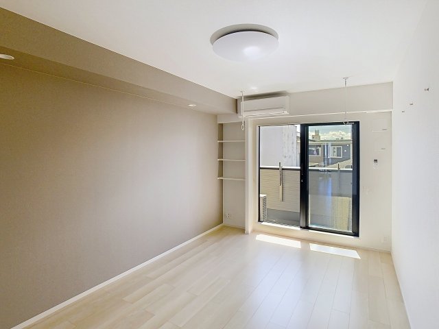 居室・リビング　2025年7月撮影※現況を優先します。