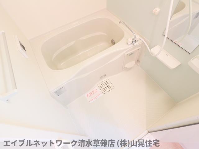 バス・シャワールーム　ゆったり過ごせるお風呂です