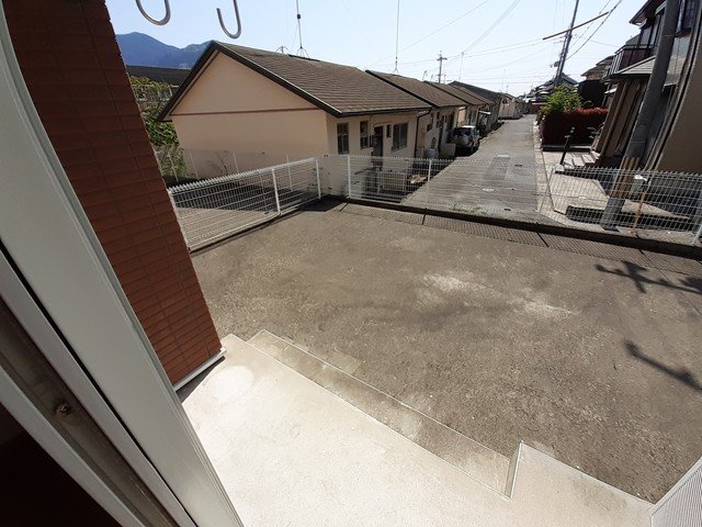 【メゾン・ド・シャルーレIIのバルコニー】