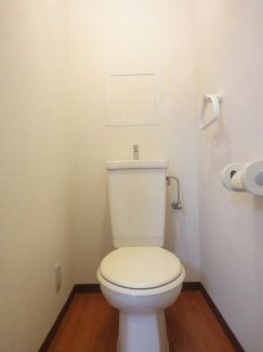 トイレ　参考写真です。参考写真です。