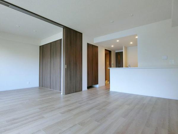 居室・リビング　内装