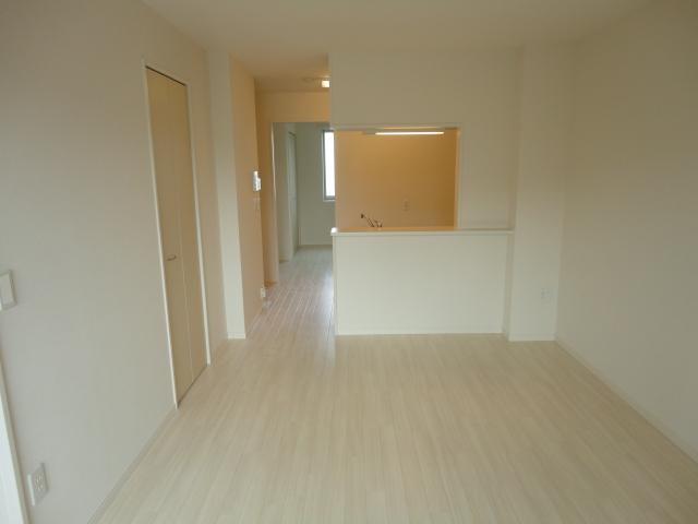 居室・リビング　ＬＤＫ（12.6帖）