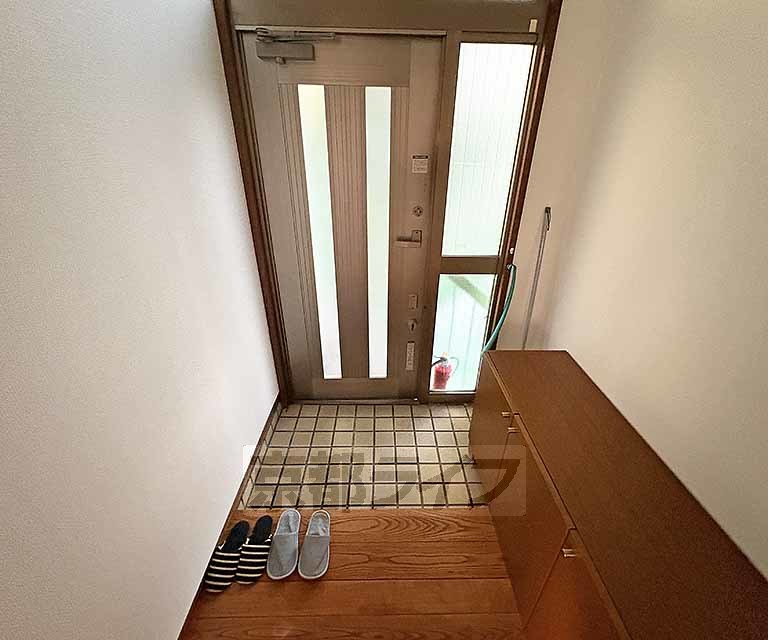 玄関　とても便利です