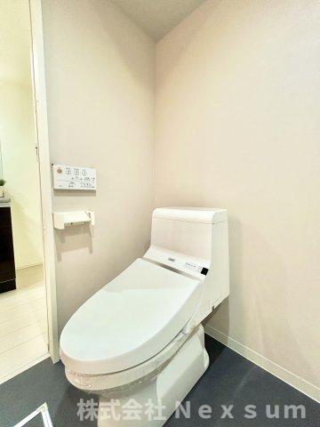 トイレ　落ち着いたトイレです