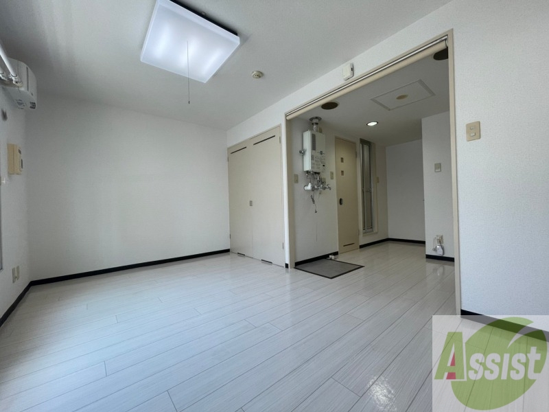 居室・リビング　明るいお部屋は気持ちよく過ごせそうですね。