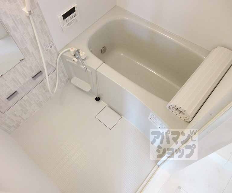 バス・シャワールーム　ゆったり浸かれるお部屋です・