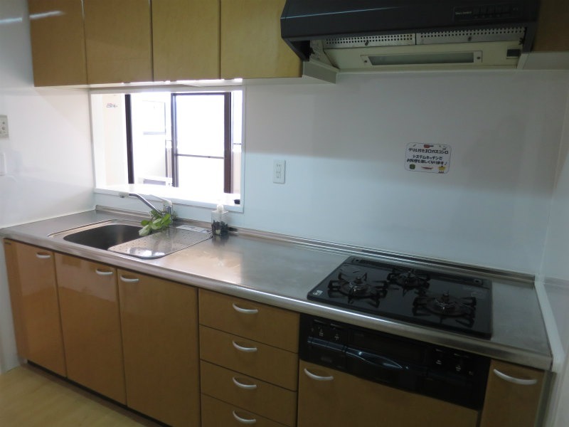 キッチン　キッチンでお料理をお楽しみください