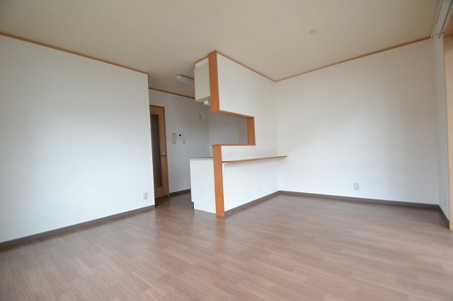 居室・リビング　別号室写真