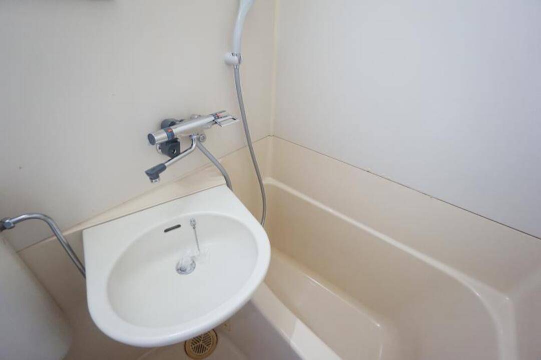 バス・シャワールーム　浴室